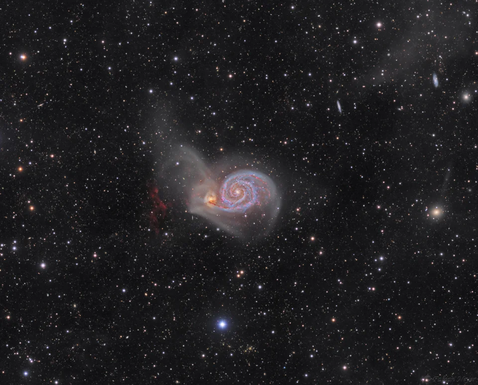 超大视场下美丽的M51涡状星系