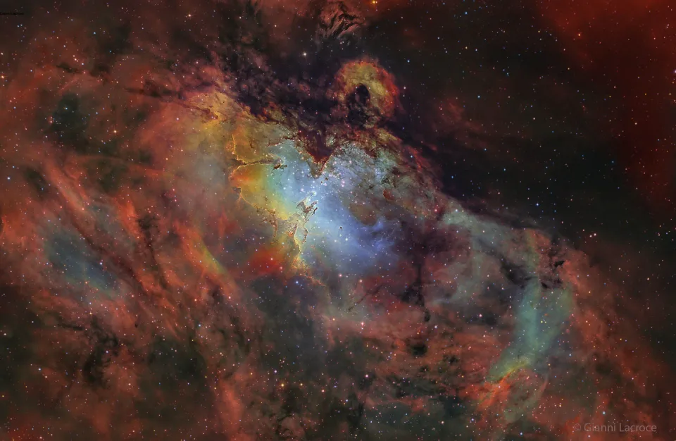 深视场中壮观的M16鹰状星云