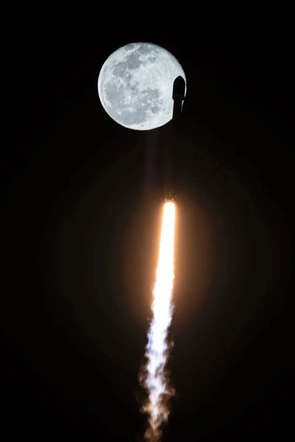 SpaceX 2022年第六射：六手火箭发射第36批星链卫星