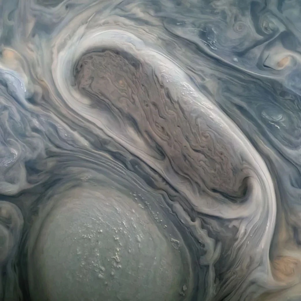 木星用其翻滚的云层掩饰了一个让人难以理解的秘密