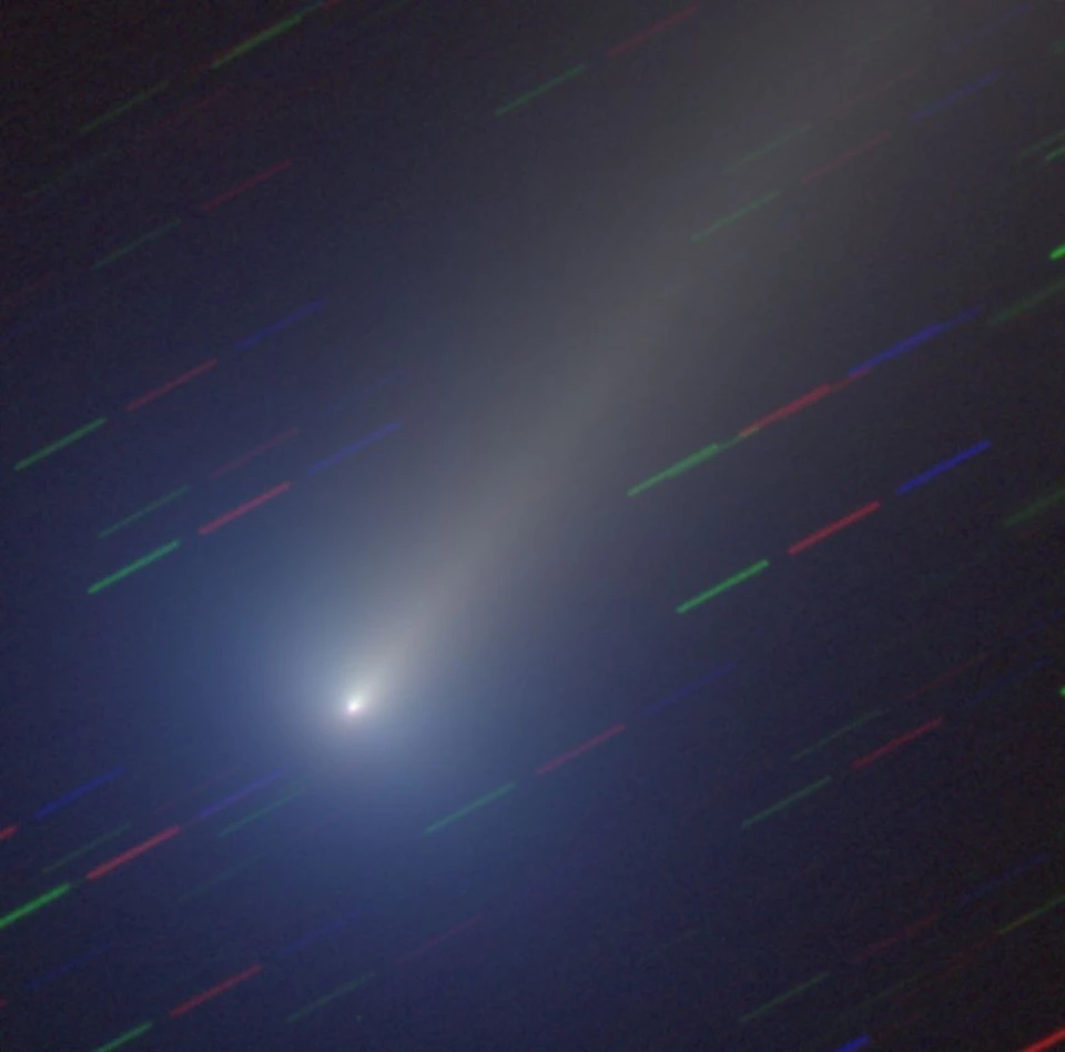 一年中最亮的莱昂纳德彗星正在褪色