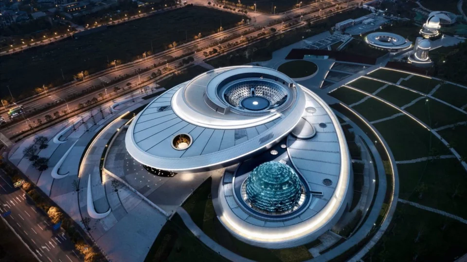 上海天文馆（上海科技馆分馆）于7月18日正式开放