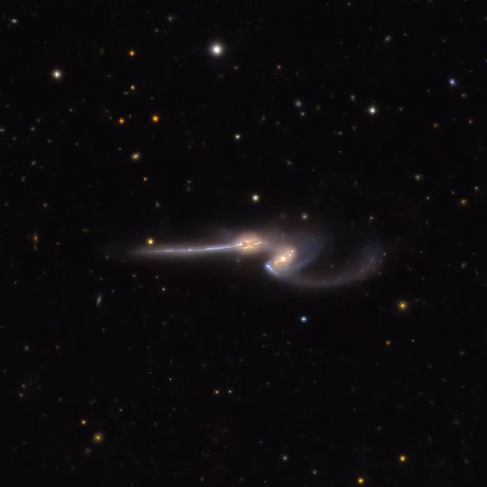 每日一图——NGC 4676：双鼠星系